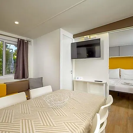 酒店 Mobile Homes Peskera 4*